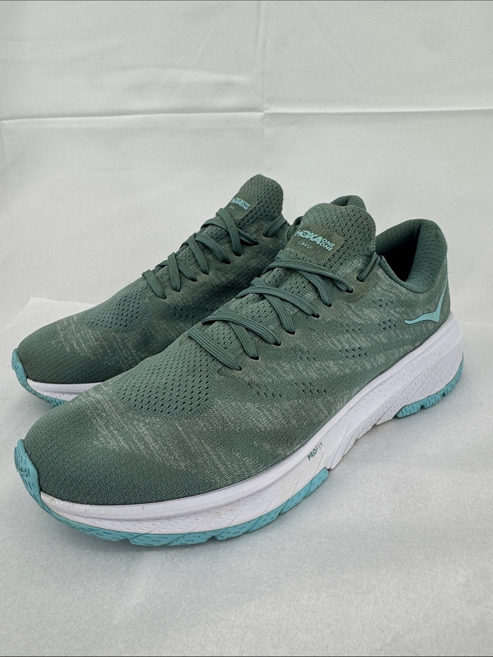 Hoka Womens Cavu 3 Road Running Shoes in Aqua Sage, EU 42, US 9.5
